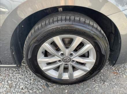 Volkswagen - Touran