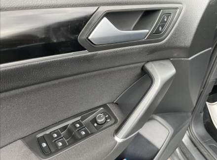 Volkswagen - Touran