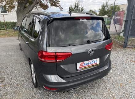 Volkswagen - Touran