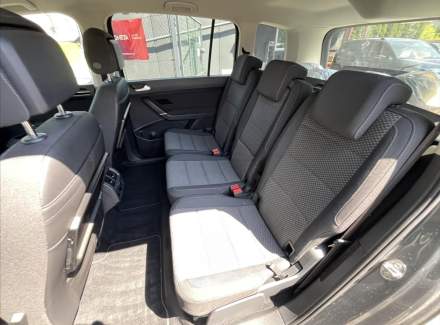 Volkswagen - Touran