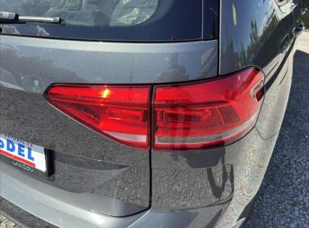 Volkswagen - Touran
