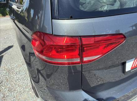Volkswagen - Touran