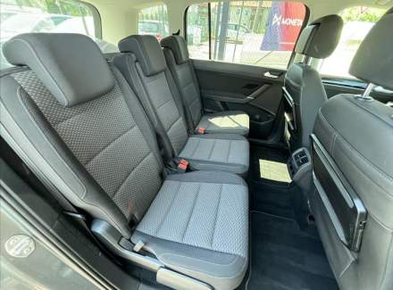 Volkswagen - Touran