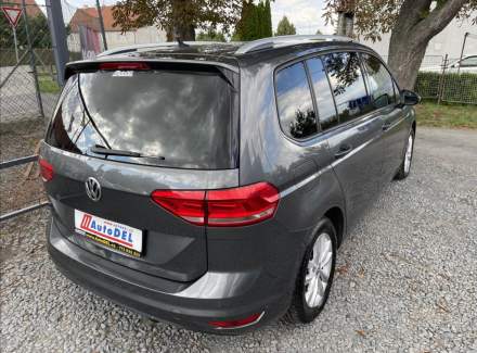 Volkswagen - Touran