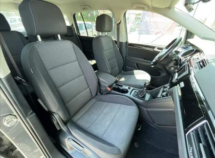 Volkswagen - Touran
