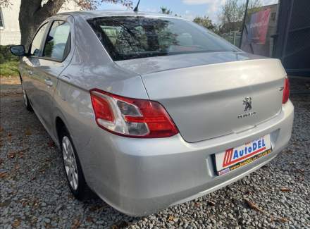 Peugeot - 301