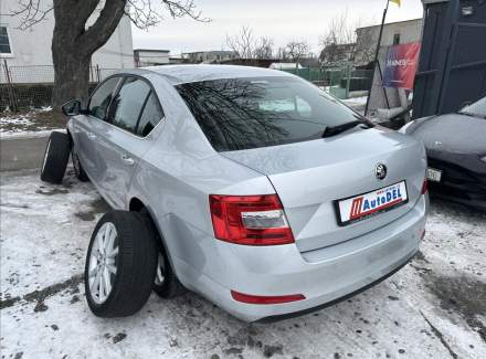 Škoda - Octavia