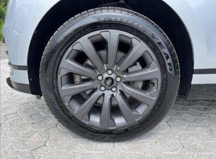 Land Rover - Range Rover Velar