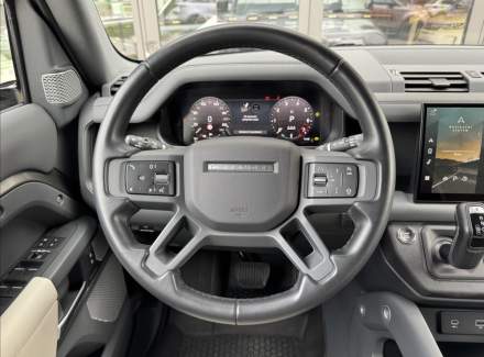 Land Rover - Defender