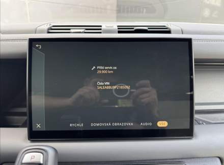 Land Rover - Defender