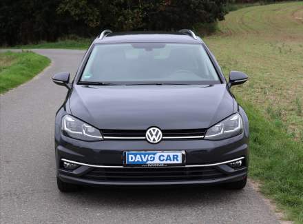 Volkswagen - Golf