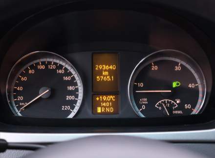 Mercedes-Benz - Viano