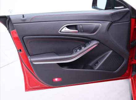 Mercedes-Benz - CLA