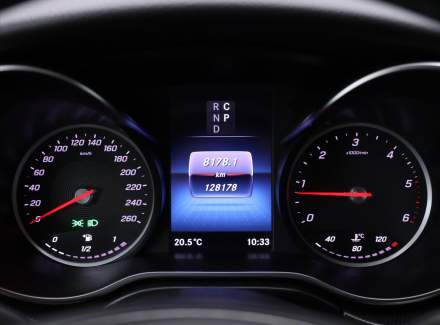 Mercedes-Benz - V-class