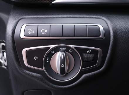 Mercedes-Benz - V-class