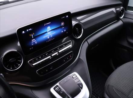 Mercedes-Benz - V-class