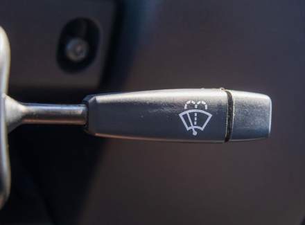 Land Rover - Defender