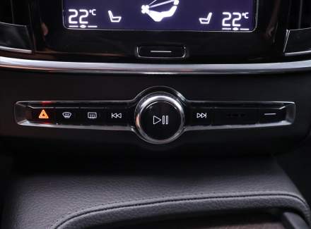 Volvo - V90