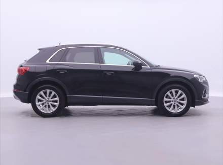 Audi - Q3