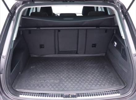 Volkswagen - Touareg