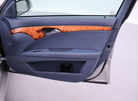 Mercedes-Benz - E-class