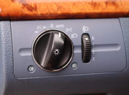 Mercedes-Benz - E-class