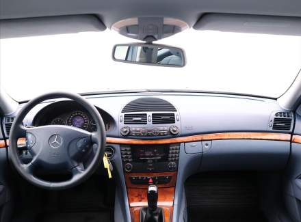 Mercedes-Benz - E-class