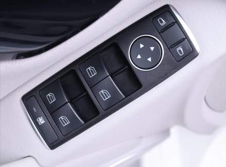 Mercedes-Benz - C-class