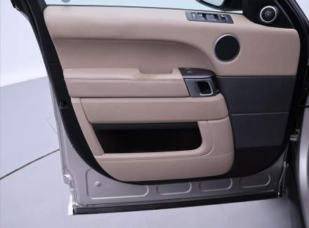 Land Rover - Range Rover