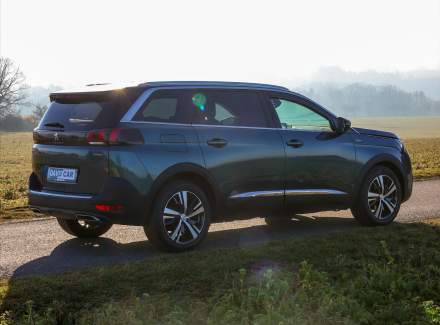Peugeot - 5008
