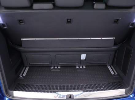 Volkswagen - Multivan