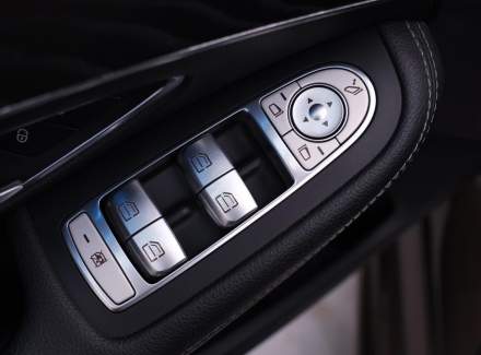 Mercedes-Benz - C-class