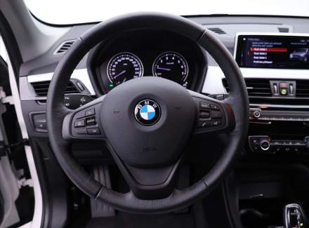 BMW - X1