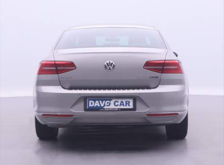 Volkswagen - Passat