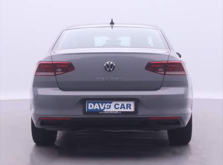 Volkswagen - Passat