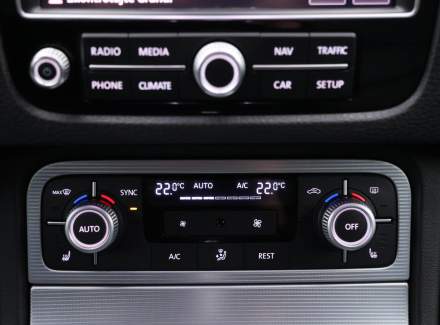 Volkswagen - Touareg