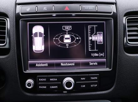 Volkswagen - Touareg