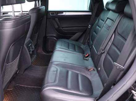 Volkswagen - Touareg