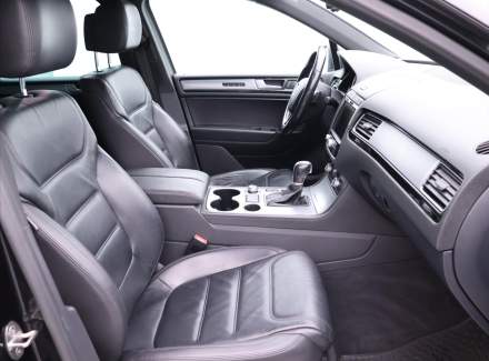 Volkswagen - Touareg