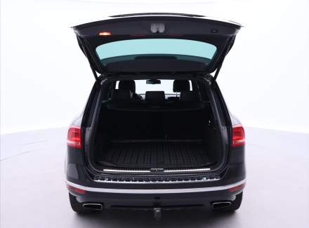 Volkswagen - Touareg