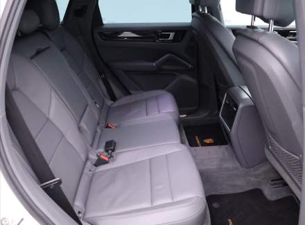 Porsche - Cayenne