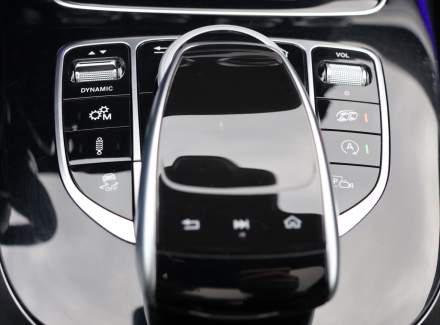 Mercedes-Benz - E-class