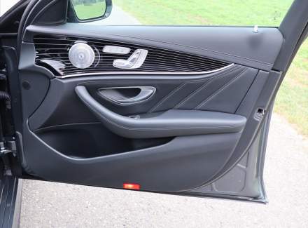 Mercedes-Benz - E-class