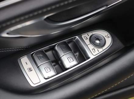 Mercedes-Benz - E-class