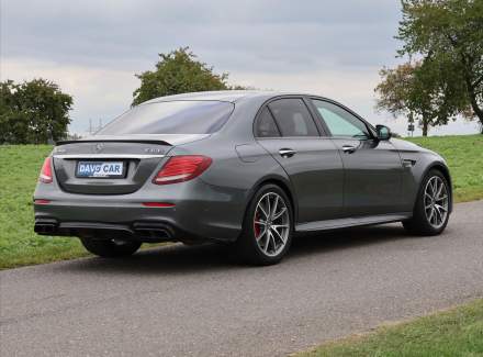 Mercedes-Benz - E-class