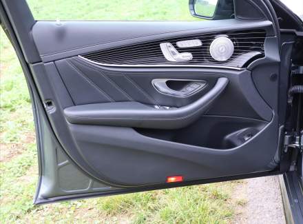 Mercedes-Benz - E-class