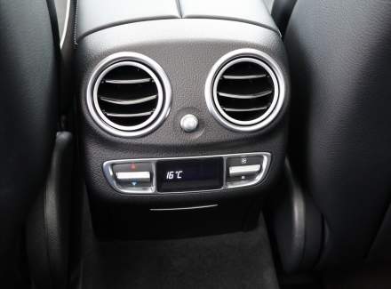 Mercedes-Benz - E-class