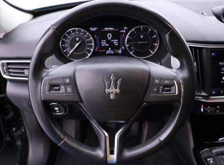 Maserati - Levante