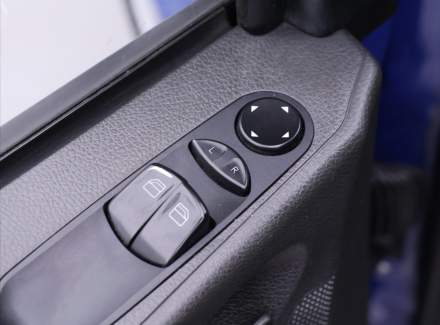 Mercedes-Benz - Vito