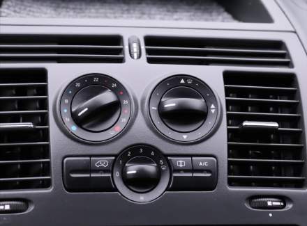 Mercedes-Benz - Vito